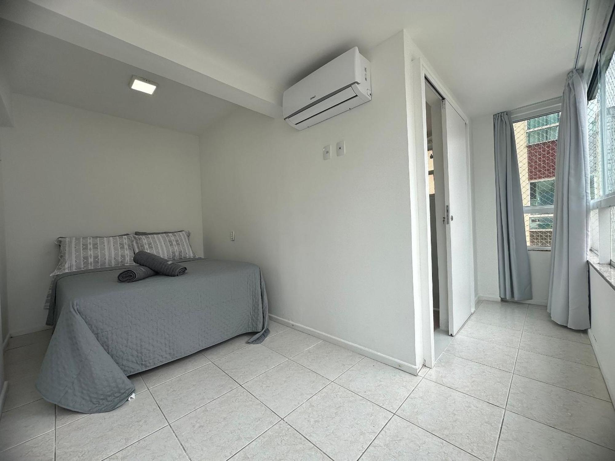 Am01- 3 | Pe Na Areia | Centro | Garagem Apartamento Balneario Camboriu