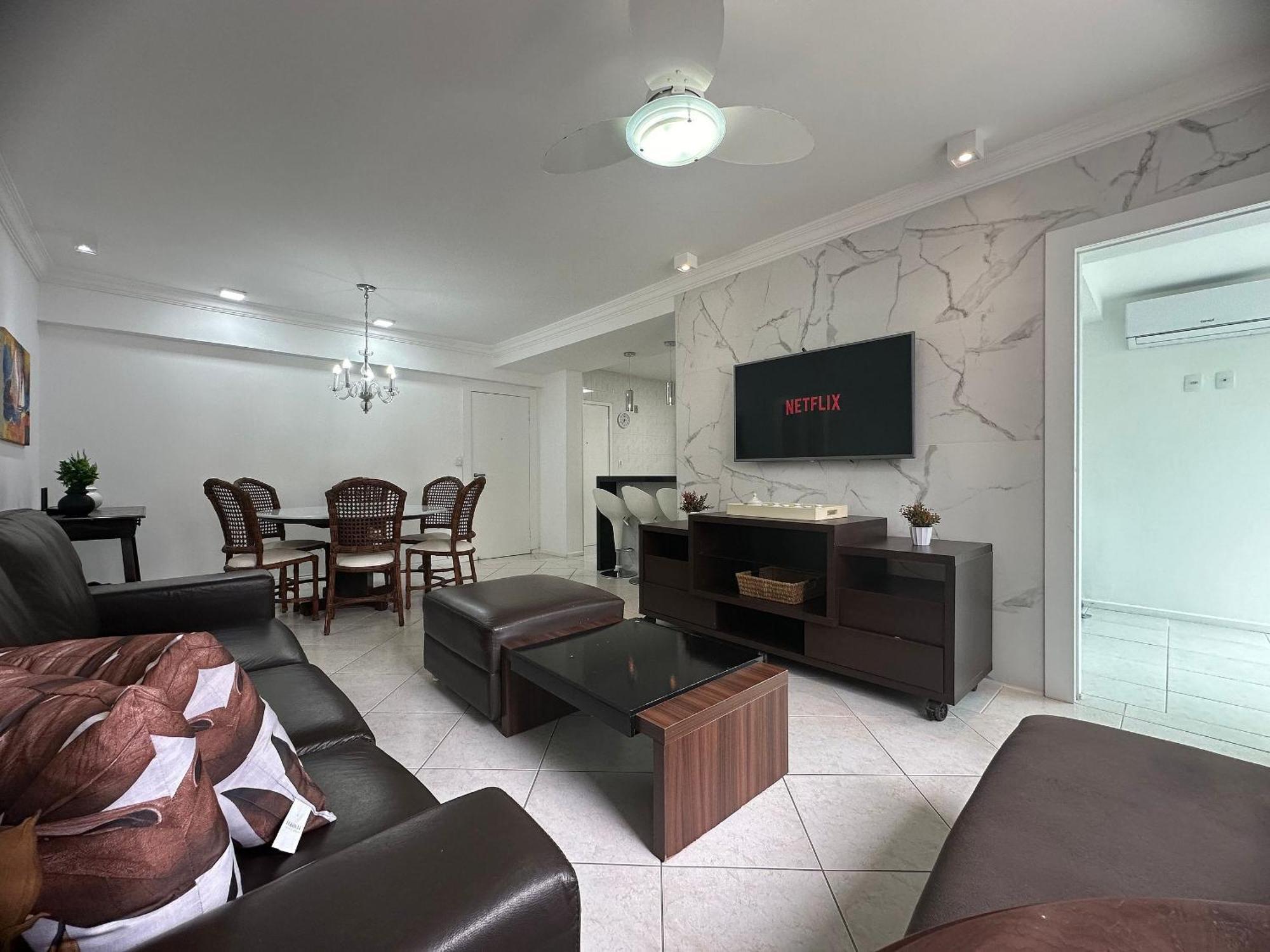Apartamento Am01- 3 | Pe Na Areia | Centro | Garagem Balneario Camboriu